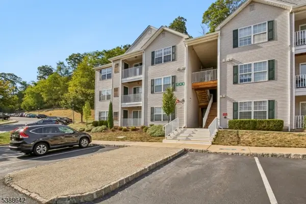 1223 King Ct, Green Brook Twp., NJ 08812