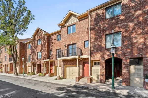 40 Mews Ln, South Orange Village Twp., NJ 07079