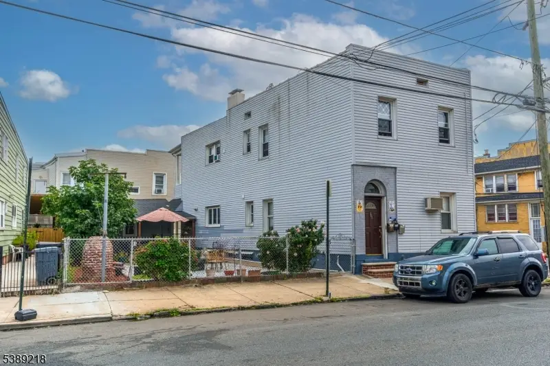 336 John St, Elizabeth, NJ 07202 - Image #1