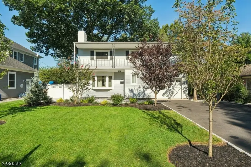 66 Fieldstone Dr, Springfield, NJ 07081 - Image #2