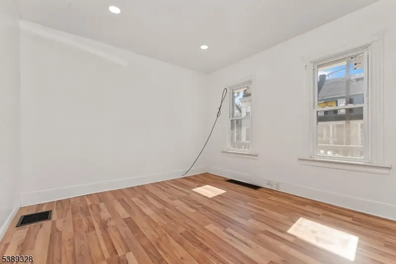 289 Mercer St, Phillipsburg, NJ 08865 - Image #2