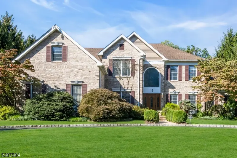 14 Downingtown Ct, Warren, NJ 07059 - Image #1