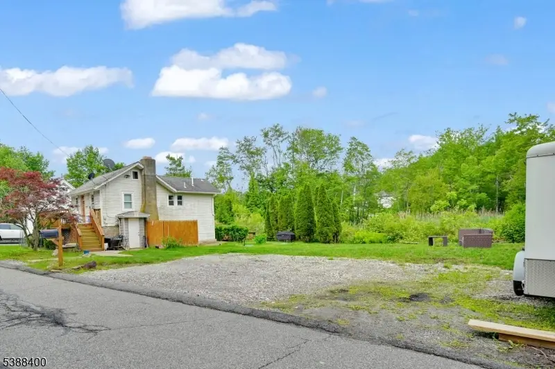 3 Riverside Rd, Upper Greenwood Lake, NJ 07480 - Image #3