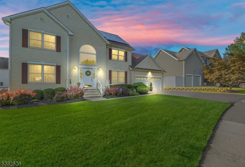 3 Mcneal Ct, West Orange, NJ 07052 - Image #1