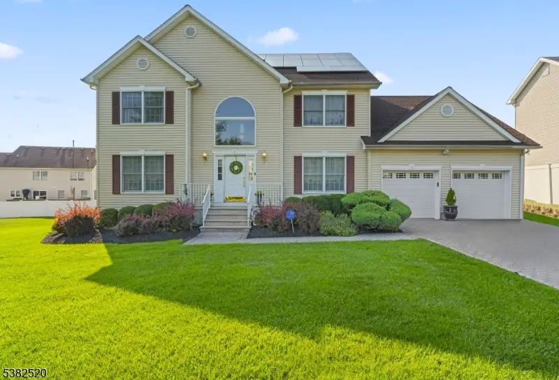 3 Mcneal Ct, West Orange, NJ 07052 - Image #3