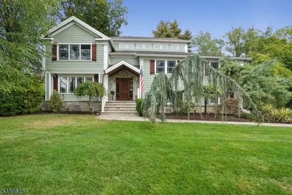 6 Elkin Dr, Livingston Twp., NJ 07039