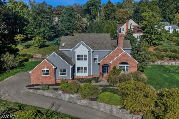 22 Walt Whitman Trl, Morris Twp., NJ 07960