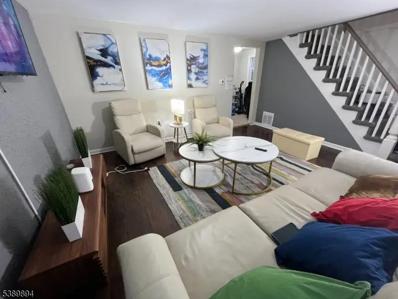 1922 Barnett St, Rahway, NJ 07065 - Image #2