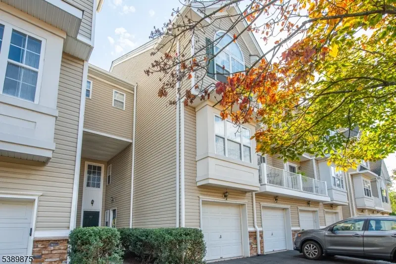 246 Ridge Dr, Pompton Lakes, NJ 07442 - Image #3