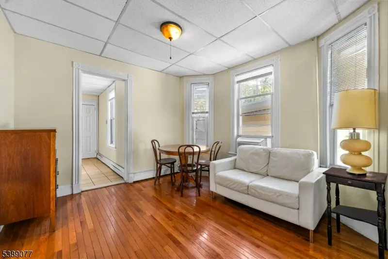 30 Gardner Ave, Jersey City, NJ 07304 - Image #3