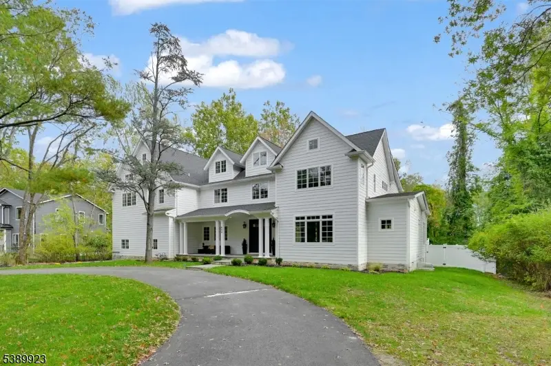 466 White Oak Ridge Rd, Millburn, NJ 07078 - #1