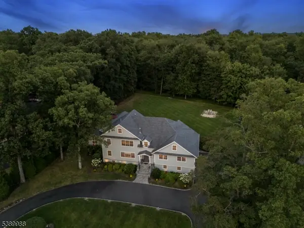 7 Coventry Rd, Livingston Twp., NJ 07039