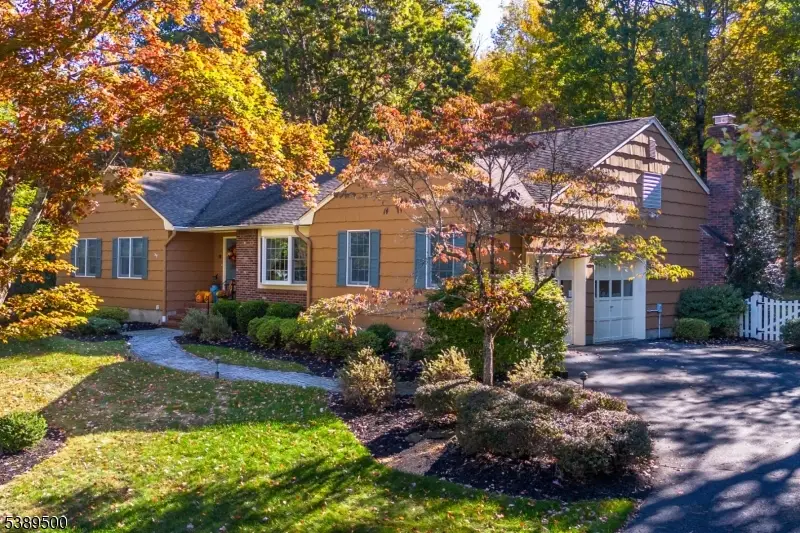 32 Radcliffe Dr, Succasunna, NJ 07876 - #1