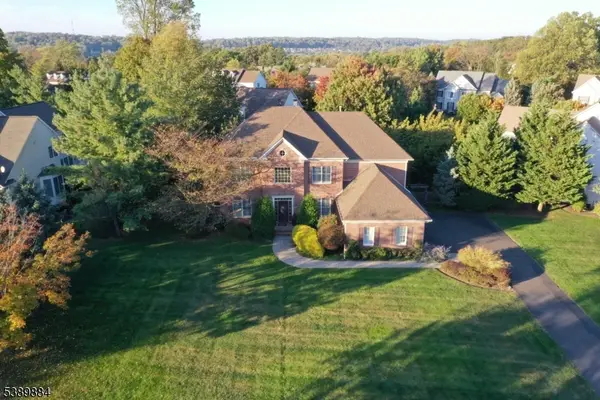 36 Ridge Rd, Green Brook Twp., NJ 08812