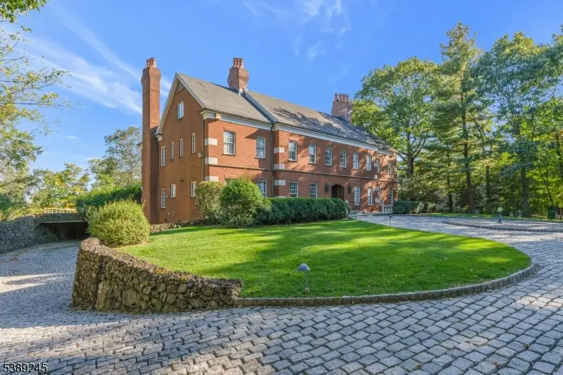 53 Canterbury Ln, Watchung, NJ 07069 - Image #3