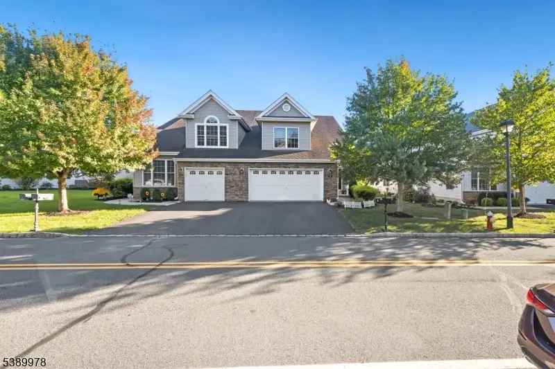 60 Saratoga Ct, Franklin Township, NJ 08873 - Image #2