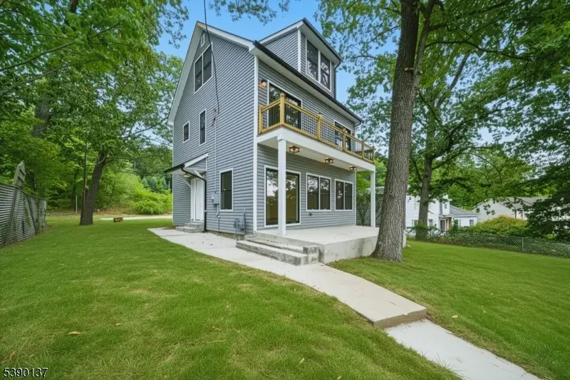 32 Alpine Dr, Lake Hopatcong, NJ 07849 - Image #1