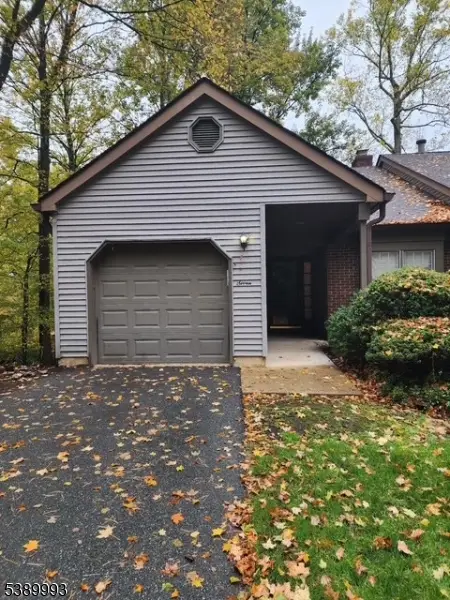 7 Killdeer Gln, Allamuchy Township, NJ 07840 - Image #1