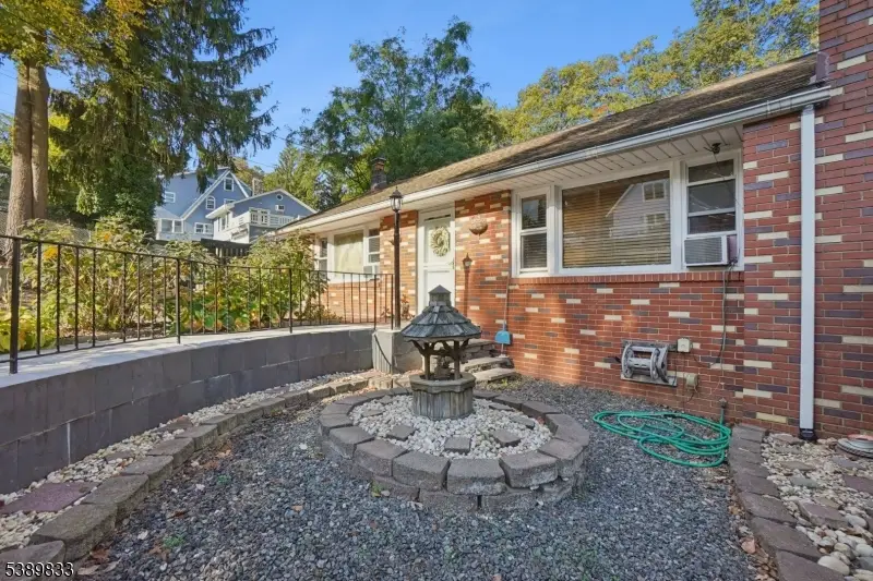 69 Mountainview Ave, Mount Arlington, NJ 07856 - Image #2