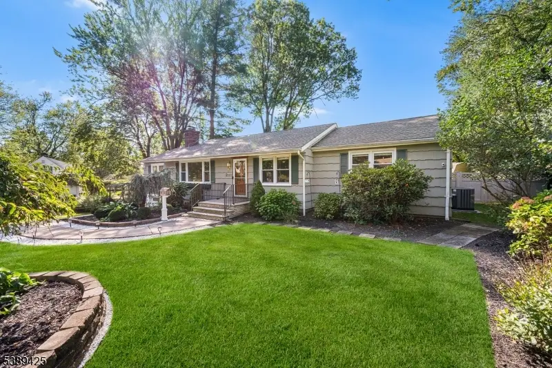 333 Old Tote Rd, Mountainside, NJ 07092 - Image #2