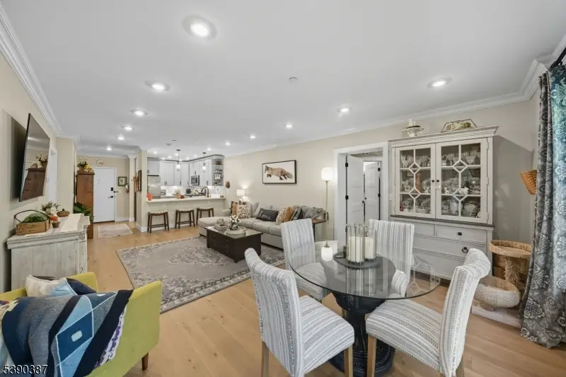 208 Fischer Ct, Mount Hope, NJ 07866 - Image #2