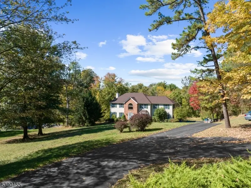 5 Sky View Garden Rd, Clinton Township, NJ 08833 - Image #2