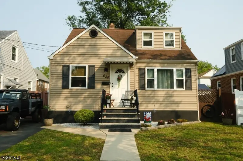 534 Monmouth Ave, Linden, NJ 07036 - Image #1