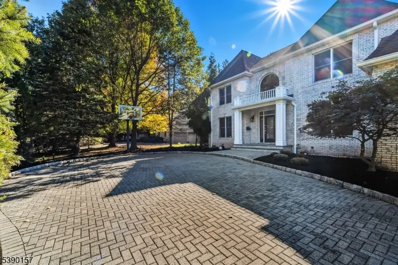 32 Moeser Pl, Old Tappan, NJ 07675 - #3