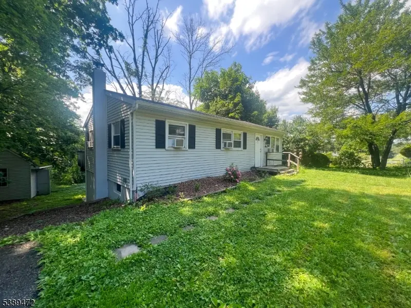 54 Summit Rd, Hamburg, NJ 07419 - Image #2