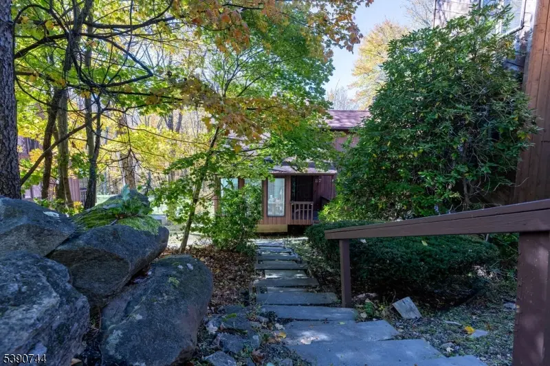 13 Village Way #E7, Vernon Township, NJ 07462 - Image #1