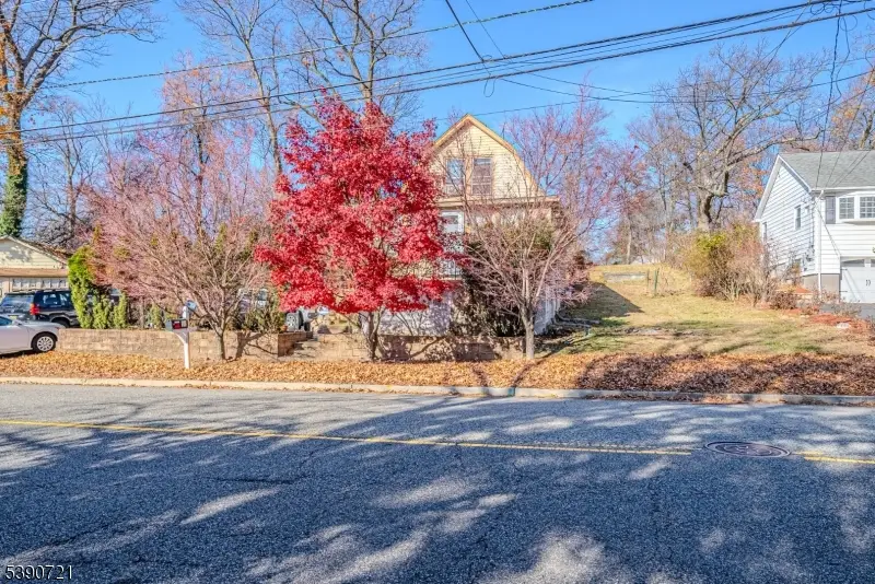 69 Linda Vista Ave, North Haledon, NJ 07508 - Image #2