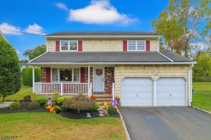 279 Madison Hill Rd, Clark, NJ 07066 - #1