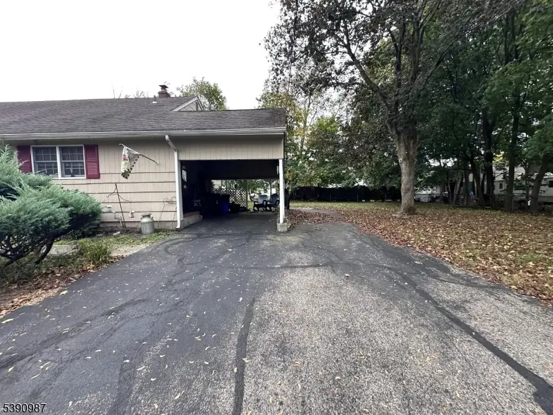 31 Stephen Ave, Lincoln Park, NJ 07035 - Image #2