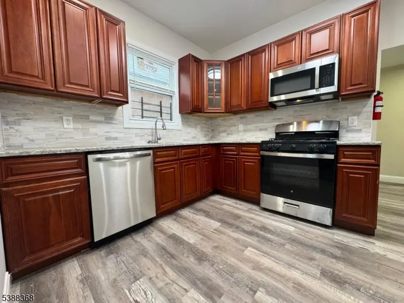 811 S 13th St, Newark, NJ 07108 - Image #3