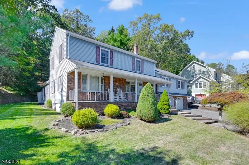 33 Hillside Dr, North Haledon, NJ 07508 - Image #3