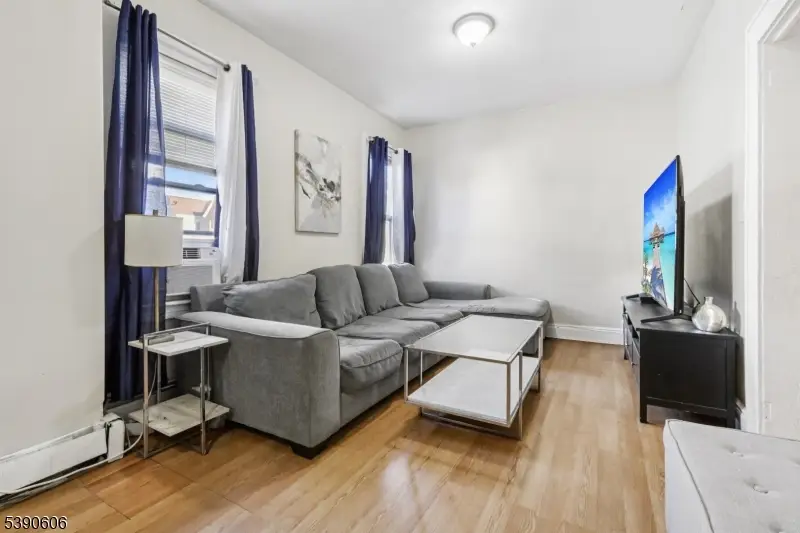 41 Knapp Ave, Clifton, NJ 07011 - Image #3