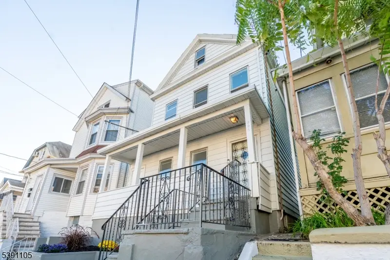 446 E 24th St, Paterson, NJ 07514 - Image #3