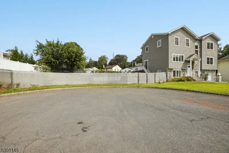 18 Boyd Ter, Kenilworth, NJ 07033 - Image #2