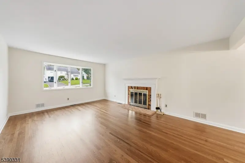 29 Adams Dr, Hanover, NJ 07981 - Image #3