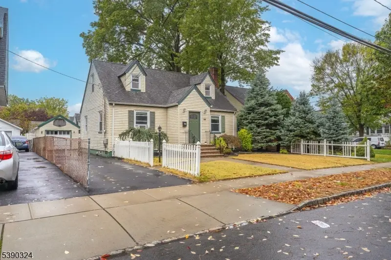 38 W Colfax Ave, Roselle Park, NJ 07204 - Image #2
