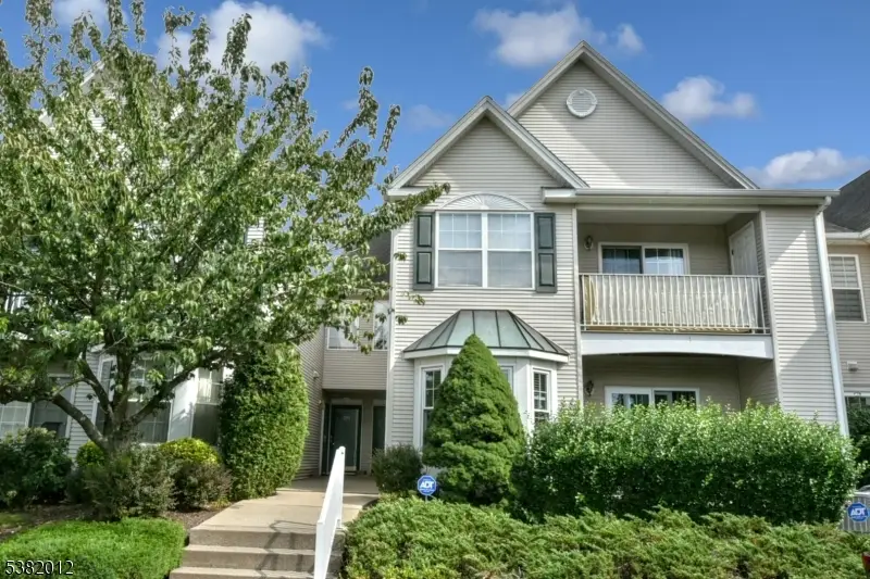 221 Cambridge Ct #221, Clifton, NJ 07014 - Image #1