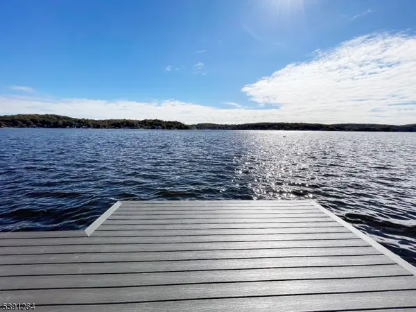 12 Bass Rock Road, Hopatcong Boro, NJ 07843