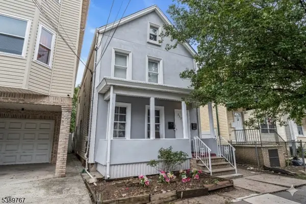 327 Fulton St, Elizabeth City, NJ 07206