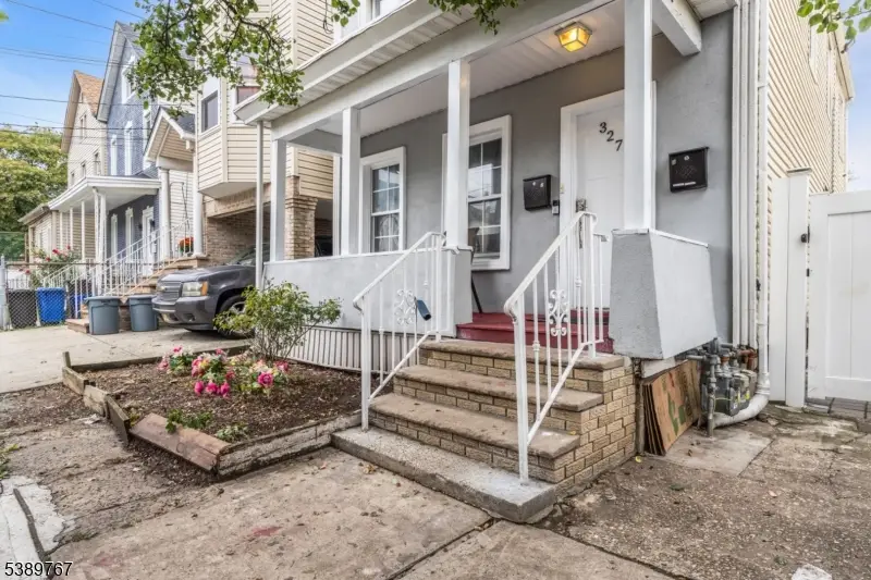 327 Fulton St, Elizabethport, NJ 07206 - Image #2