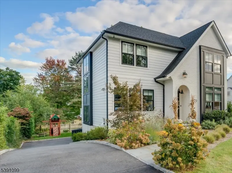 72 Myrtle Ave, Millburn, NJ 07041 - #1