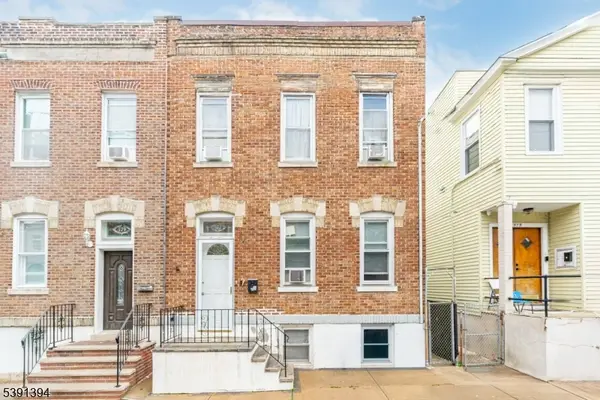 577 N 9th St, Newark City, NJ 07107