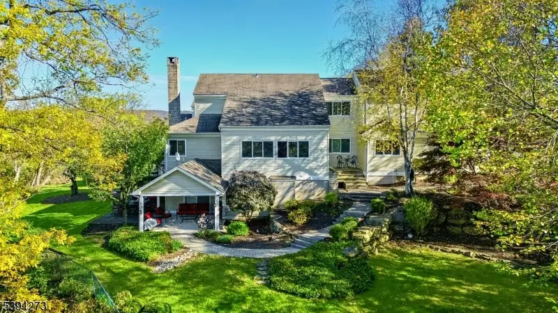 18 Cliffside Ct, Hardyston, NJ 07419 - Image #1