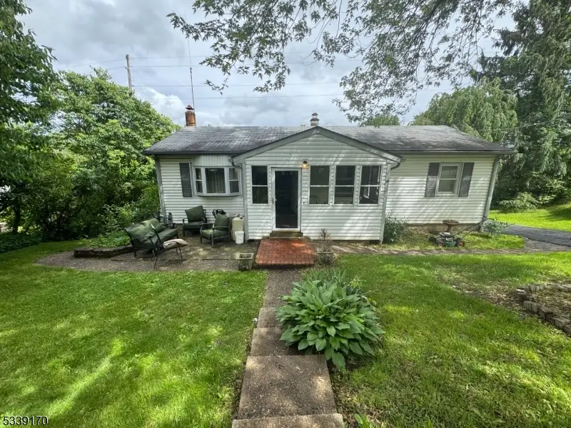 15 Van Dunk Ln, Ringwood, NJ 07456 - Image #1