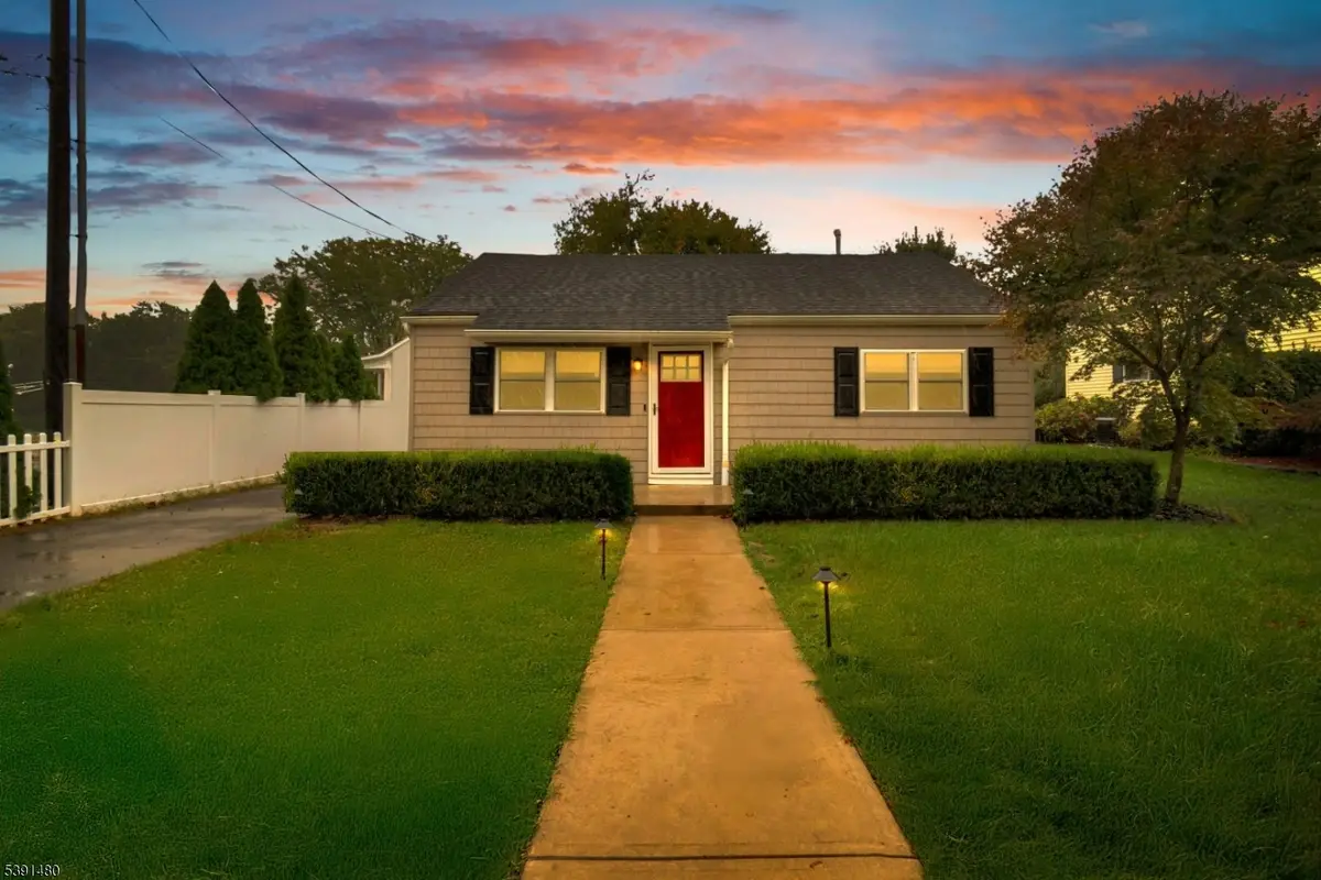 16 Irwin Ave, Freehold, NJ 07728 - Image #1