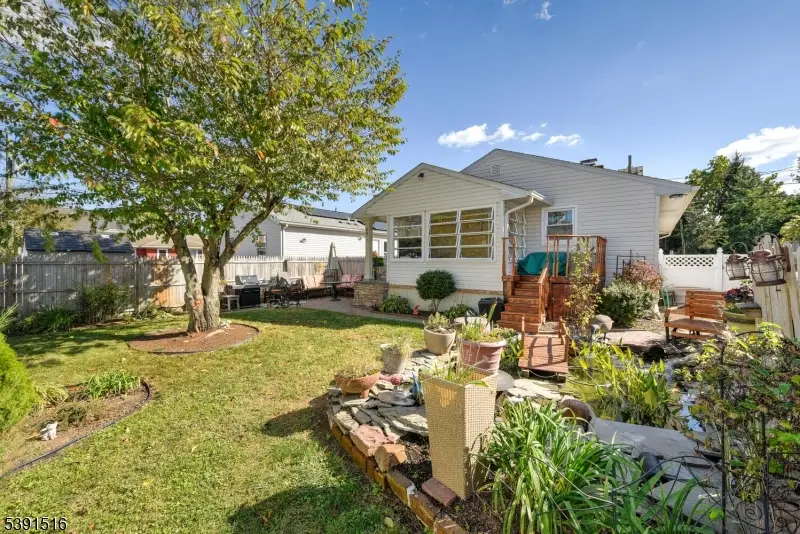 406 Washington Ave, Manville, NJ 08835 - Image #2